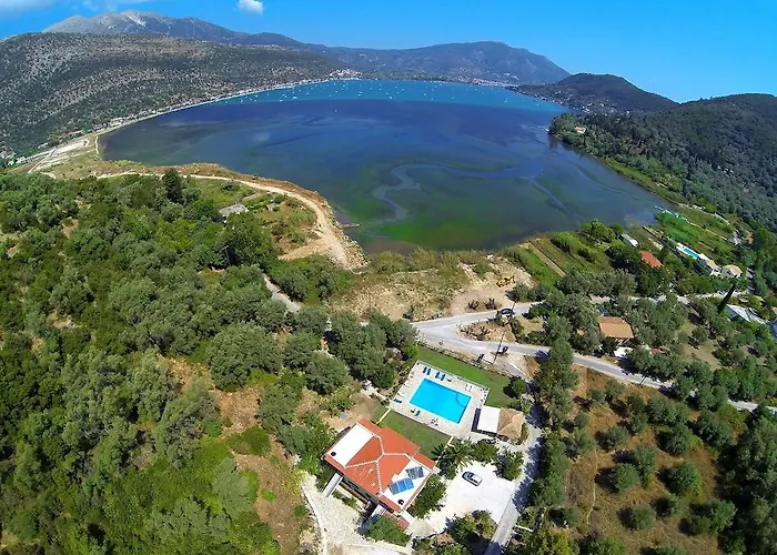 Vliho Bay & דירה Yénion