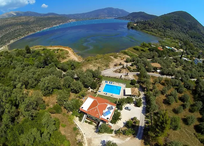 Vliho Bay & * Yénion