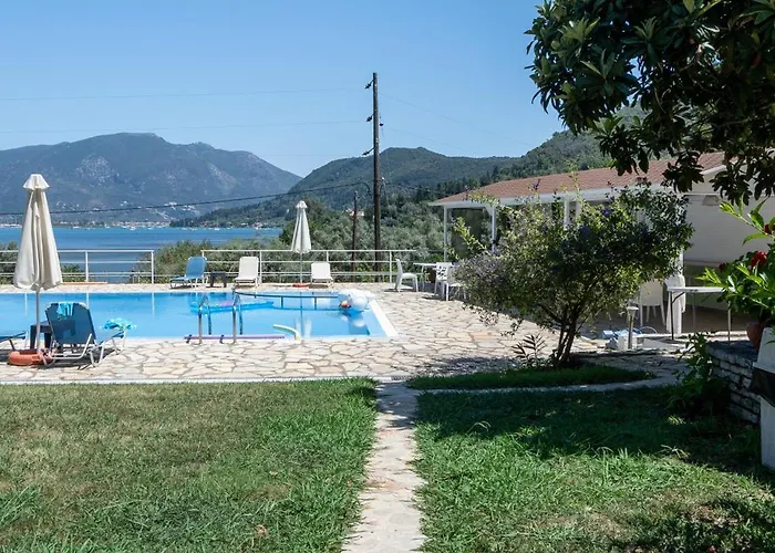 דירה Vliho Bay & Yénion