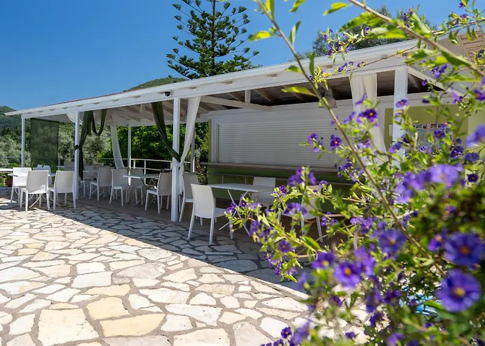דירה Vliho Bay & Yénion