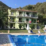 Vliho Bay & Γένι