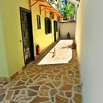 Διαμέρισμα Vliho Bay & Γένι