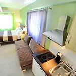 Vliho Bay & * Γένι