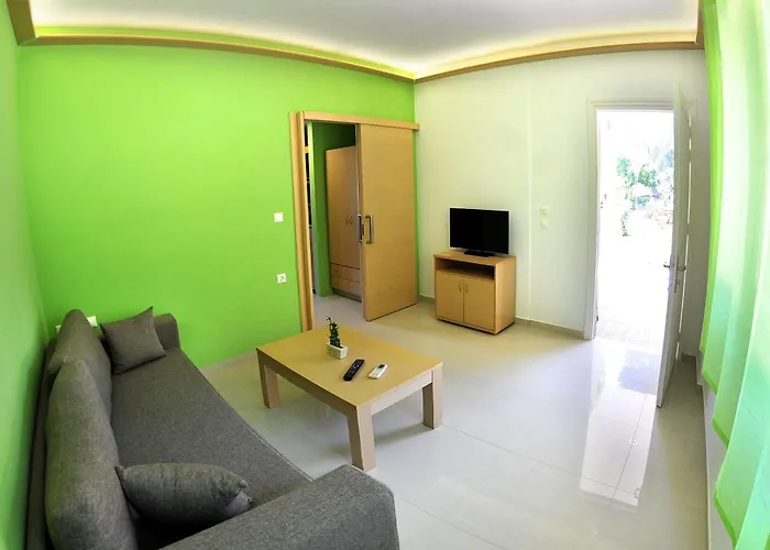 Vliho Bay & Apartman Jéni